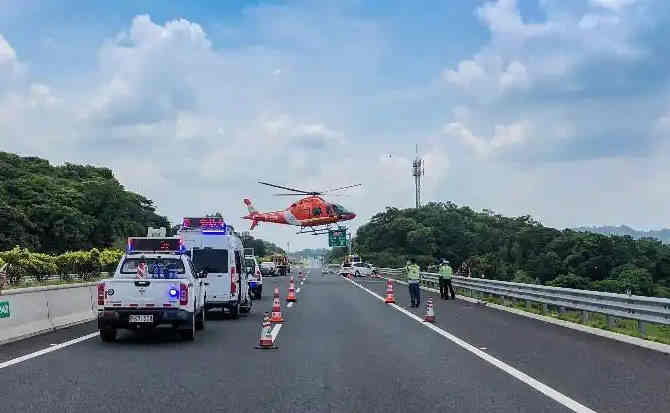 路南区高速公路汽车救援案例